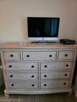 Dresser