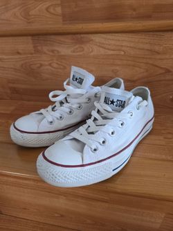 CONVERSE Chuck Taylor White Low Top Shoes/ Size 7 Women's