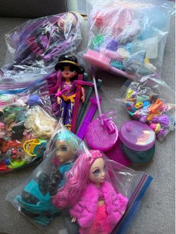 Bundle toys for girls