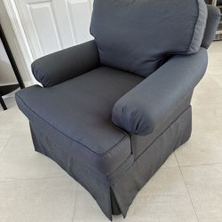 Custom Hand Made KRAVET Fully Upholstered Elegant And Super Comfortable Rolling Chair Made In America!