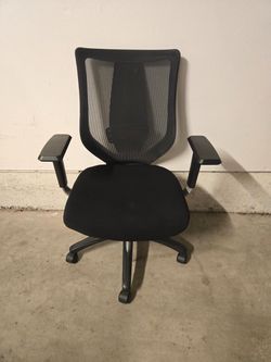 Ergonomic Mesh Executive Chair