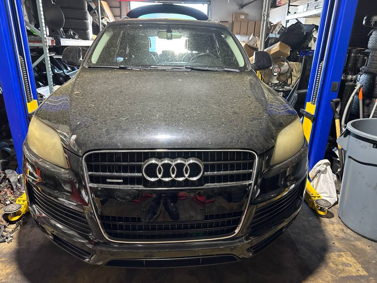 Audi Q7 2009 3.6 FOR PARTS!