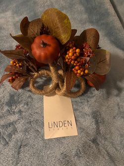 Linden Street napkin rings
