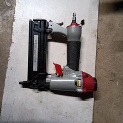 Central Pneumatic 18 Gauge 2-in-1 Air Nailer/Stapler