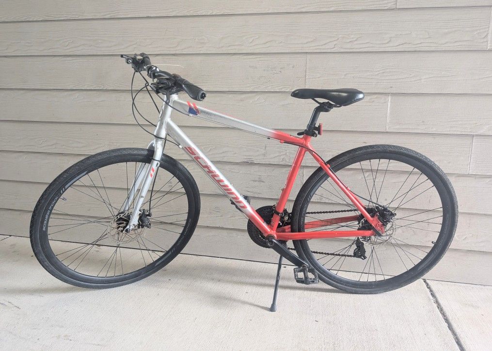 Schwinn Circuit 700c Aluminum Hybrid bike (Needs Work)