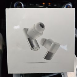 Status Audio Between 3ANC Wireless Earbuds