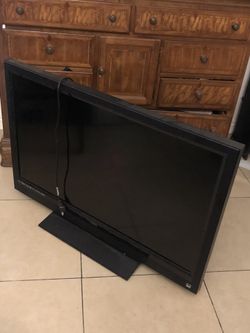 VIZIO TV 39 INCH