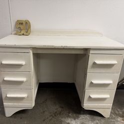 Vintage 1930’s-1940’s Kneehole Desk 