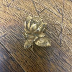 Vintage Jewelry | Flower Brooch Pin, Gold, (One Size) | Tradesy