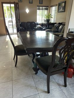 Kitchen Table/ Mesa de Cocina