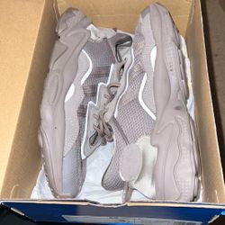 Womens Size 8 Adidas