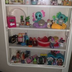Minny Everything /small Teen Weeny Toys And A lot Of Them Im Moving So Everything Has Got To Go