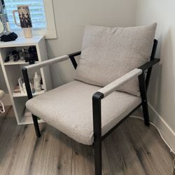 accent chair 