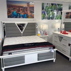 PRICE DROP🛑Beautiful White 5pc Bedroom Set With LED Lighting $1299
