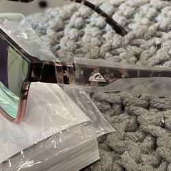 New Quiksilver Sunglasses ☀️ 😎  $35 (or 2 For $50) Habló Español 