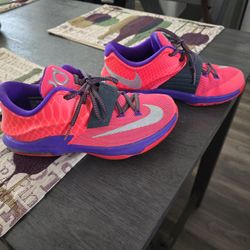 Women's NIKES size 6.5