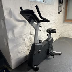 Brand New Life Fitness C1 LIFECYCLE EXERCISE BIKE