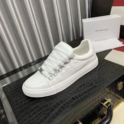 Balenciaga Men’s Sneaker With Box 2026 New