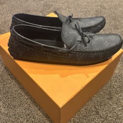 Louis Vuitton Moccasin 