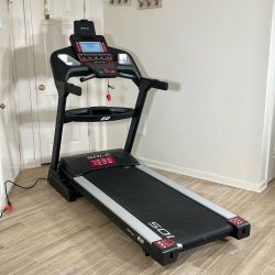 SOLE F80 TREADMILL (LIKE NEW & DELIVERY AVAILABLE TODAY)