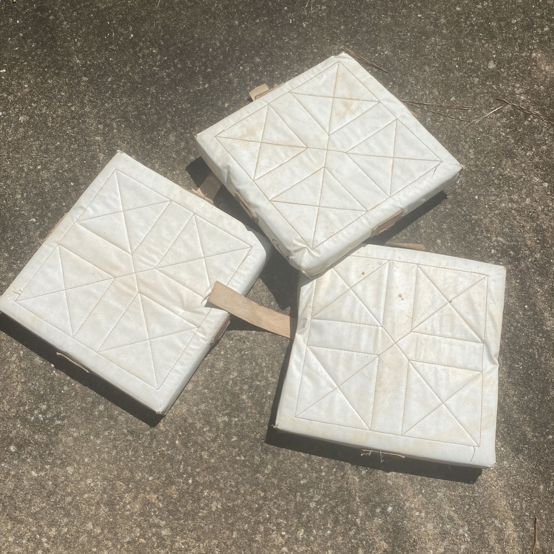 First second and third base champion bases M 300