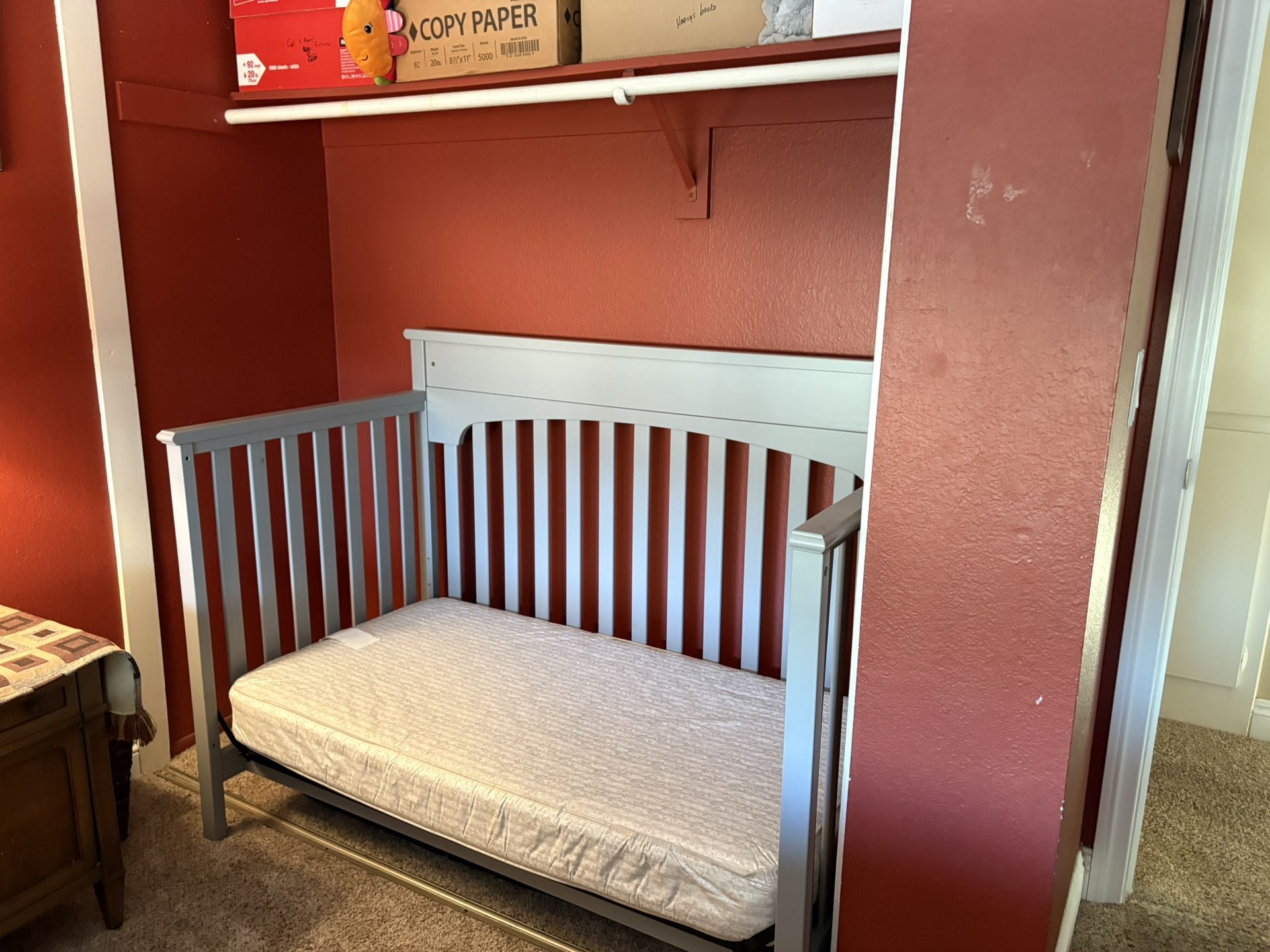 Crib - Toddler Bed - Good Condition