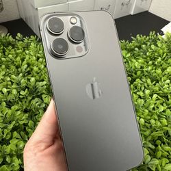 iPhone 13 Pro Unlocked 128Gb Like New AirPods For Free !!!