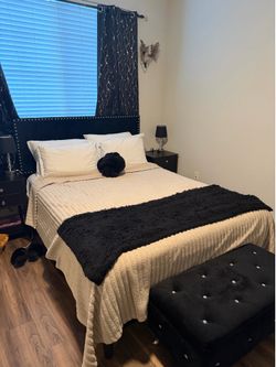 Queen Bed