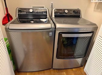 LG Washer & Dryer Set