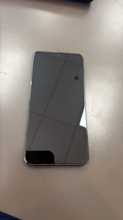 Samsung Galaxy S22 128GB ***UNLOCKED***