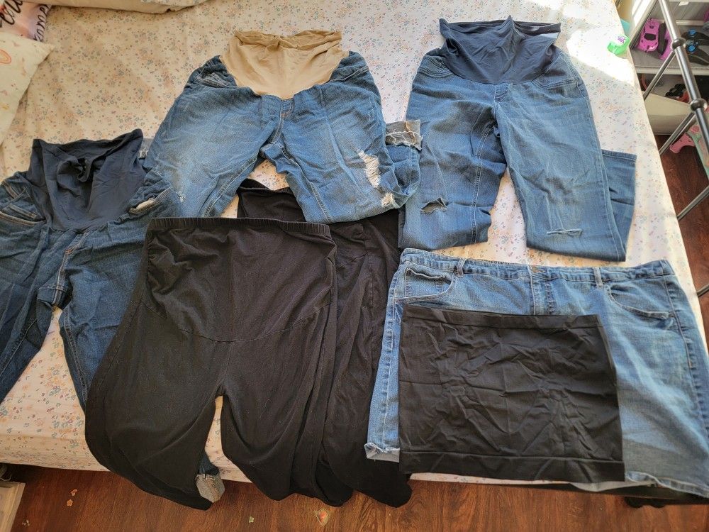 Plus Size Maternity Clothes