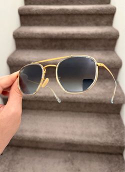 NEW  Ray Ban
