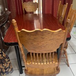 Dining Table + Chairs 