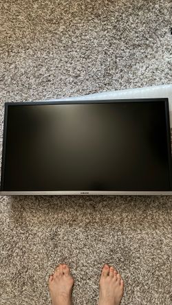 Samsung UH750 31.5 inch monitor