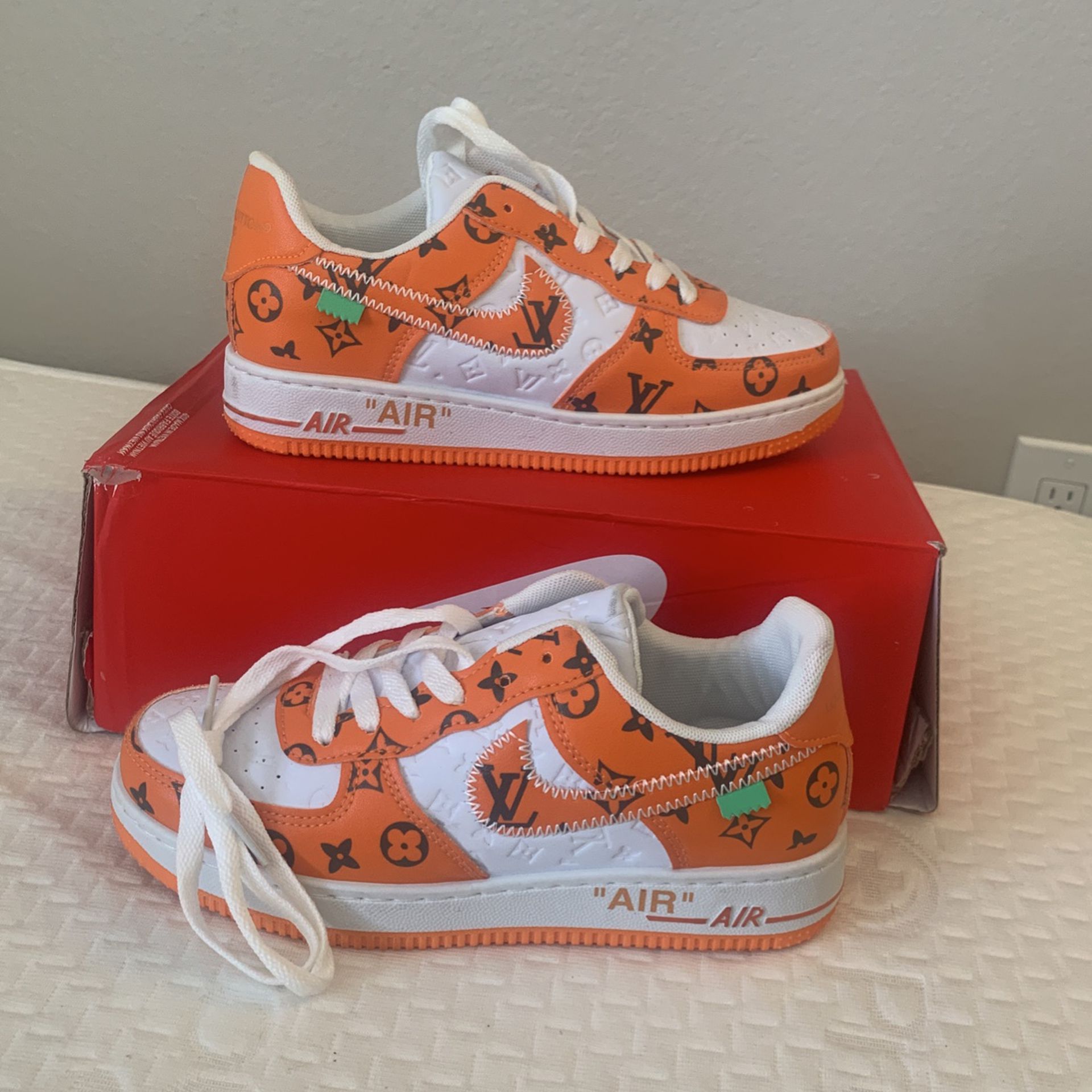 Nike Shoes Orange 