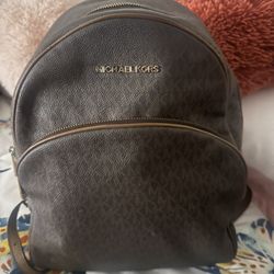 Michael Kors Large Backpack 🤎