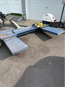 Tow dolly