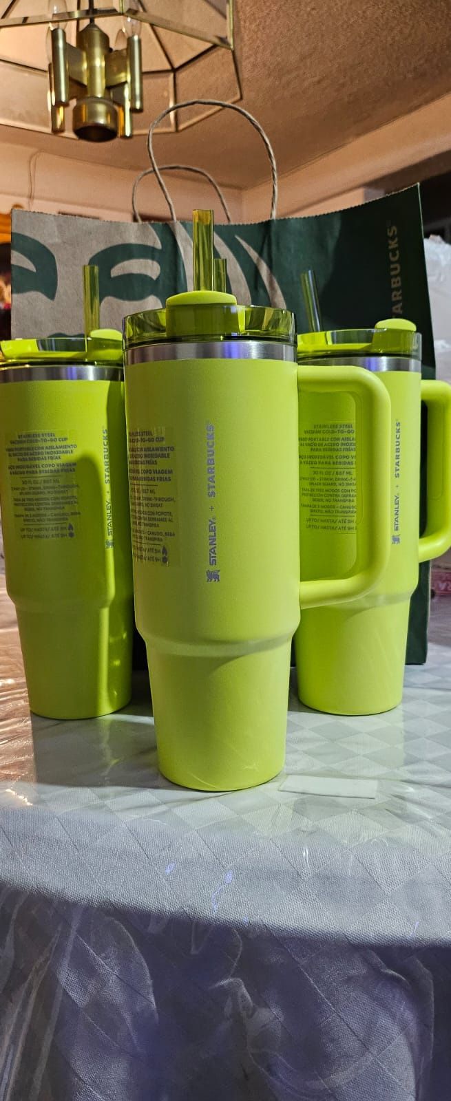Stanley Starbucks Mexico Lemongrass 30 OZ ( The Grinch) Unreleased
