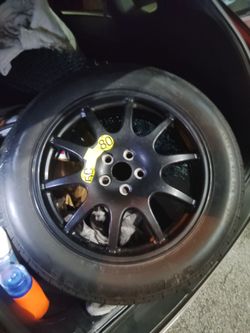 Range Rover Spare Tire  Goma de Repuesto  Range Rover