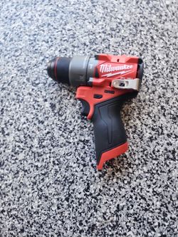 M12 Volts Milwaukee Nuevo $80 Firm Price