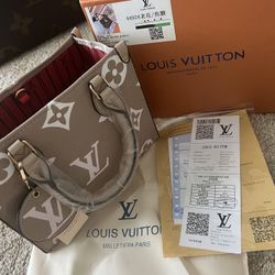 Louis Vuitton Bag Medium Size