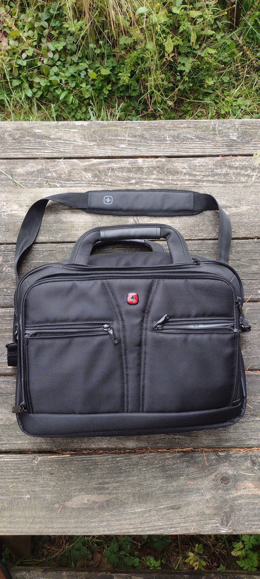 NEW LAPTOP BRIEFCASE 14-16 " WEGNER BY SWISS GEAR