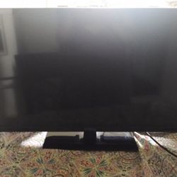 ANSIGNIA TV 32 INCHES