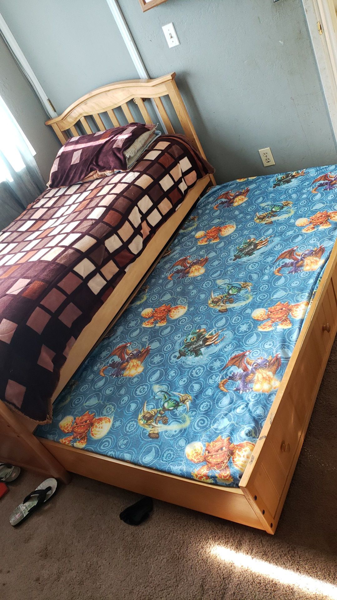 Trundle Twin bed