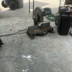 $30  Good.  Working  Saw  