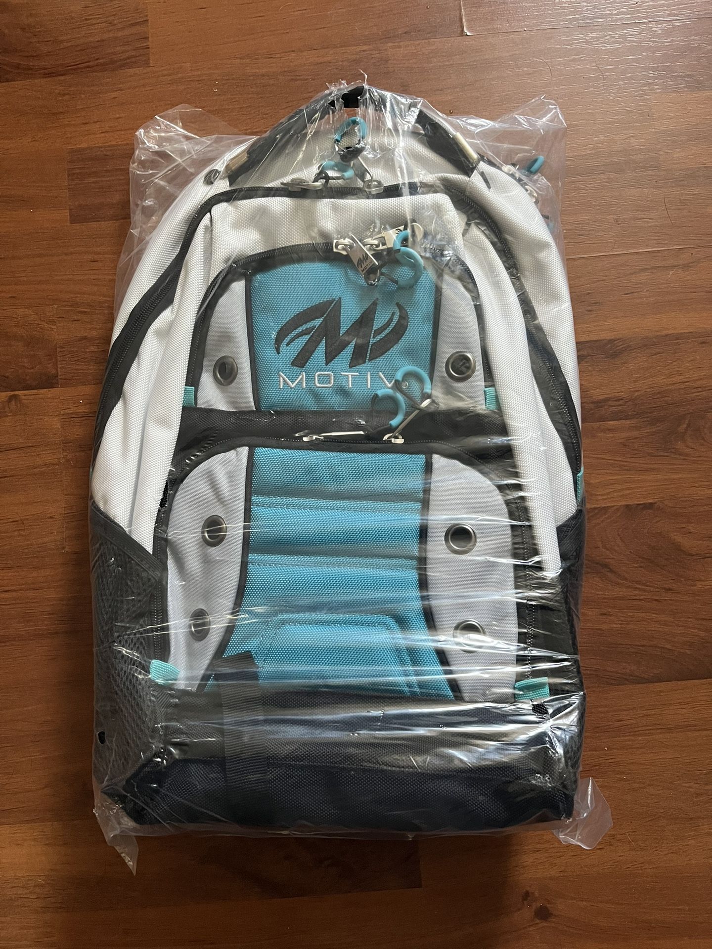 MOTIV Intrepid Backpack Platinum LIMITED EDITION 