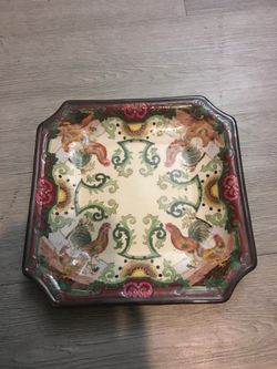Decorative rooster plate