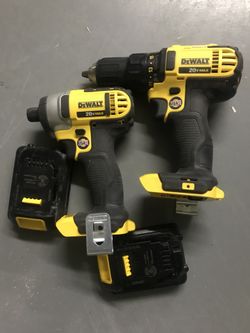 Dewalt Drill Set With Battery And Charger