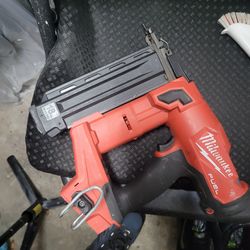 Milwaukee nail gun 18 gauge