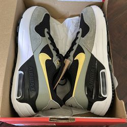 Brand new air max size 5.5y